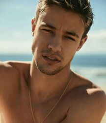 CAMERON DALLAS Very Nice Pictures Twink Tube 6113fbf02f9a9.jpg