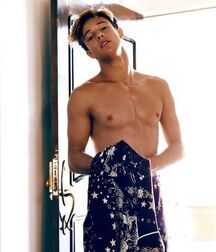CAMERON DALLAS Very Nice Pictures Twink Tube 6113fc29dc017.jpg