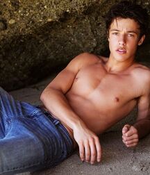 CAMERON DALLAS Very Nice Pictures Twink Tube 6113fc41d43d9.jpg