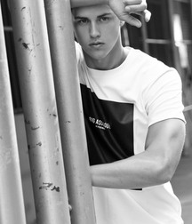 JACKSON LINN -  PRETTY BOY TWINK TUBE 61179ca222eb1.jpg