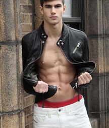 CHRIS DELBECK - AMERICAN MODEL 611a52ba248b2.jpg