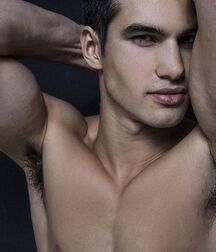 CHRIS DELBECK - AMERICAN MODEL 611a52decaf5c.jpg