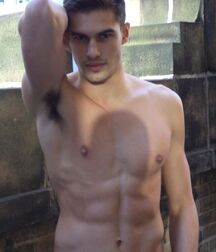 CHRIS DELBECK - AMERICAN MODEL 611a52e2394d9.jpg