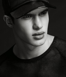 CHRIS DELBECK - AMERICAN MODEL 611a52e5ab39e.jpg