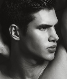 CHRIS DELBECK - AMERICAN MODEL 611a52f3091f6.jpg
