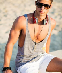 HUGO MAYHEW FASHION COLLECTION 611e680ee4d0c.jpg