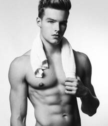 HUGO MAYHEW FASHION COLLECTION 611e68487b505.jpg