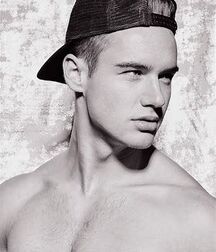 KOLOS BALAZS - HUNGARIAN FASHION MODEL 612b1eb45ff0b.jpg