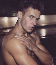 KOLOS BALAZS - HUNGARIAN FASHION MODEL 612b1ec1ba6dd.jpg