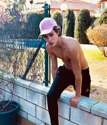 JARED CELMA - BEAUTIFUL BOY  613c68388c49c.jpg