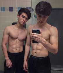 TWINS AND TWINKS GAY PORN 6144b626e63ce.jpg