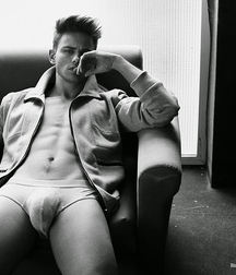 TWINK TUBE SERGIO CARVAJAL - SPANISH MALE MODEL. 6145b120ce103.jpg