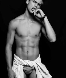 TWINK TUBE SERGIO CARVAJAL - SPANISH MALE MODEL. 6145b2b44fef2.jpg