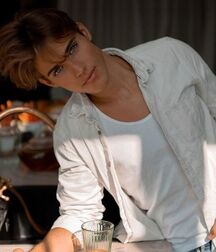 TWINK TUBE WILLIAM ROEPSTORFF - THE PERFECT HUMAN FACE... 614b2145d1f25.jpg