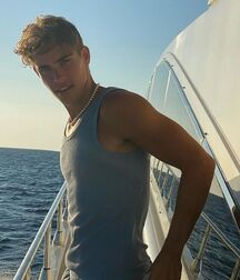 TWINK TUBE WILLIAM ROEPSTORFF - THE PERFECT HUMAN FACE... 614b215855693.jpg