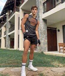 TWINK TUBE WILLIAM ROEPSTORFF - THE PERFECT HUMAN FACE... 614b216b8323a.jpg