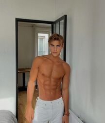 TWINK TUBE WILLIAM ROEPSTORFF - THE PERFECT HUMAN FACE... 614b2197ab57a.jpg