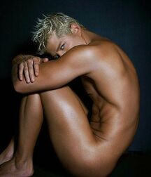 SEXY BOYS - EROTIC TWINK TUBE 614bf2a935943.jpg