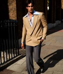ELLIOT MEETEN - BRITISH MODEL TWINK TUBE 615481f911f36.jpg