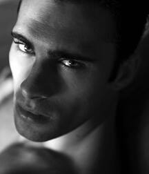 ELLIOT MEETEN - BRITISH MODEL TWINK TUBE 61548208e33d4.jpg
