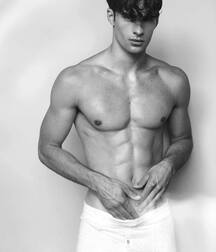 ELLIOT MEETEN - BRITISH MODEL TWINK TUBE 615482a579a83.jpg