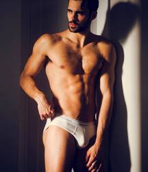 ELLIOT MEETEN - BRITISH MODEL TWINK TUBE 615482d44366f.jpg