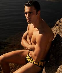 ELLIOT MEETEN - BRITISH MODEL TWINK TUBE 615482e5d50e4.jpg