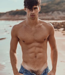 ELLIOT MEETEN - BRITISH MODEL TWINK TUBE 615482eaf3a80.jpg