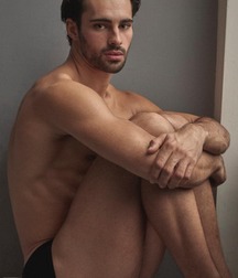 ELLIOT MEETEN - BRITISH MODEL TWINK TUBE 615482fc4c511.jpg