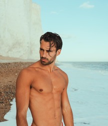 ELLIOT MEETEN - BRITISH MODEL TWINK TUBE 6154830324b40.jpg