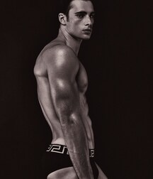 ELLIOT MEETEN - BRITISH MODEL TWINK TUBE 6154833da7a97.jpg