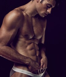 ELLIOT MEETEN - BRITISH MODEL TWINK TUBE 6154834179f56.jpg