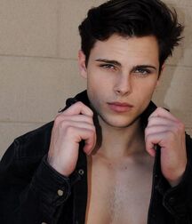 CASEY JACKSON - AMERICAN MODEL 615ae42b016d6.jpg