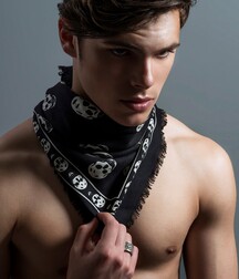 CASEY JACKSON - AMERICAN MODEL 615ae4615d725.jpg