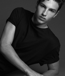 LEVI S. NAGY - MALE MODEL 615c65f259292.jpg