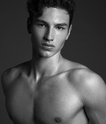 LEVI S. NAGY - MALE MODEL 615c65fb27b3b.jpg