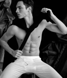 LEVI S. NAGY - MALE MODEL 615c661ceb10b.jpg