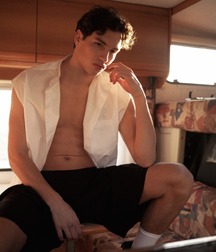 LEVI S. NAGY - MALE MODEL 615c662e72c07.jpg
