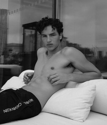 LEVI S. NAGY - MALE MODEL 615c663723a56.jpg