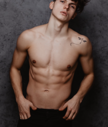 BARTEK SANOCKI - MODEL TWINK TUBE 6161aad203885.png