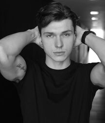 BARTEK SANOCKI - MODEL TWINK TUBE 6161aad7b16ed.jpg