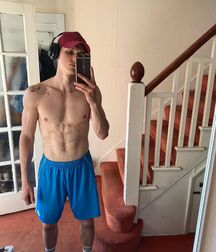 BARTEK SANOCKI - MODEL TWINK TUBE 6161aadb21f6d.jpg
