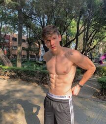 BARTEK SANOCKI - MODEL TWINK TUBE 6161aafb1eab6.jpg