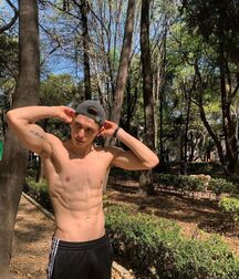 BARTEK SANOCKI - MODEL TWINK TUBE 6161aafe979ee.jpg