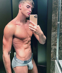LUCAS DELL - ITALIAN MODEL 616421fae984f.jpg