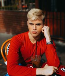 LUCAS DELL - ITALIAN MODEL 61642259aedb4.jpg