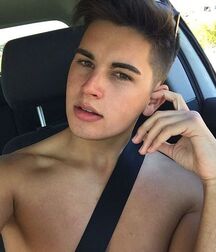 NATHAN KRIIS - AUSTRALIAN MODEL 6168162096704.jpg