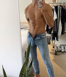 NATHAN KRIIS - AUSTRALIAN MODEL 616816274f4a0.jpg