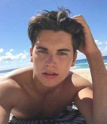 NATHAN KRIIS - AUSTRALIAN MODEL 6168166611fc5.jpg