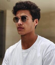 LAURENCE COKE - AMERICAN MODEL 6172c5db48c00.jpg